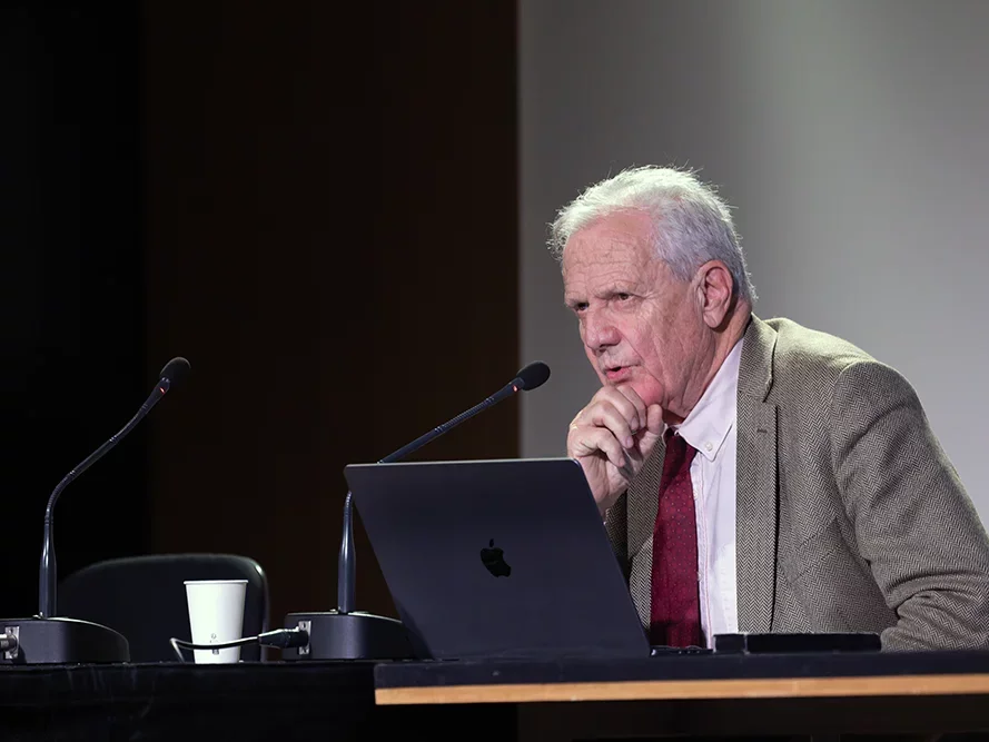 <strong>Conclusion du colloque par M. Robert Frank</strong> &bull; photo : Rémy SALAÜN <small>© IPMF</small>