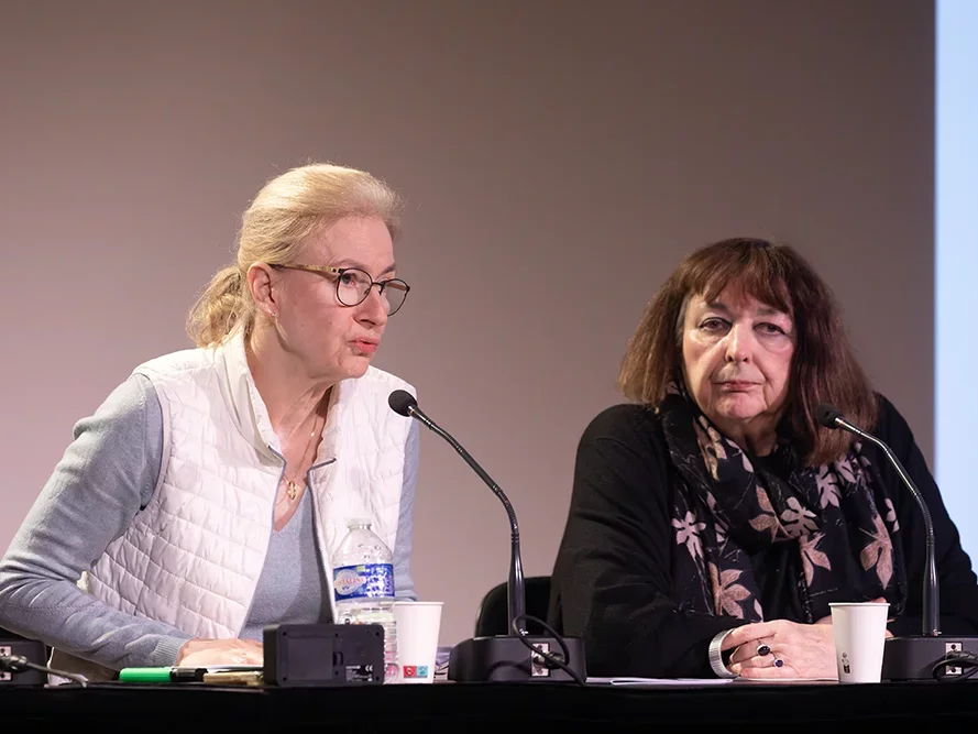 <strong>Combats de PMF : intervention de M<sup class="typo_exposants">me</sup> Sabine Jansen aux côtés de M<sup class="typo_exposants">me</sup> Françoise Chapron</strong> &bull; photo : Rémy SALAÜN <small>© IPMF</small>