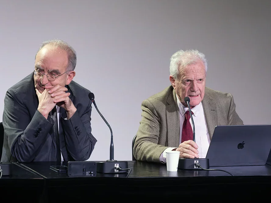 <strong>Conclusion du colloque : intervention de M. Robert Frank aux côtés de M. Paul Salmona</strong> &bull; photo : Rémy SALAÜN <small>© IPMF</small>