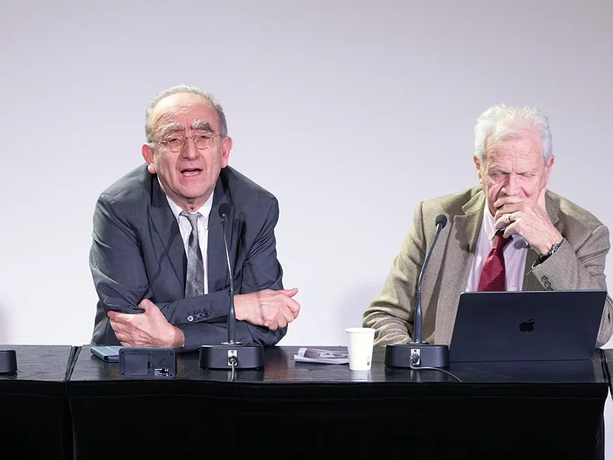 <strong>Conclusion du colloque : intervention de M. Paul Salmona aux côtés de M. Robert Frank</strong> &bull; photo : Rémy SALAÜN <small>© IPMF</small>